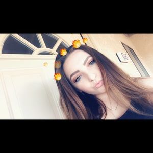 Meet your Posher, Roxanne